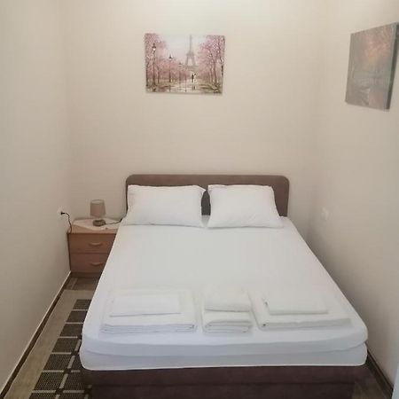 Apartman Petovic โกตอร์ ภายนอก รูปภาพ