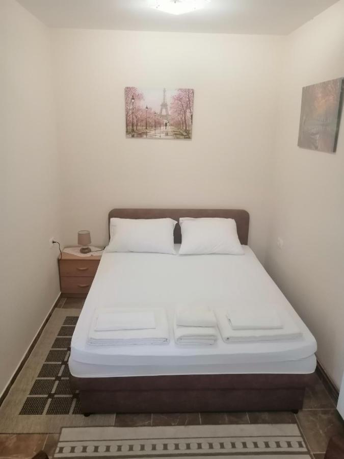Apartman Petovic โกตอร์ ภายนอก รูปภาพ