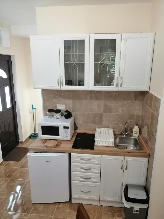 Apartman Petovic โกตอร์ ภายนอก รูปภาพ